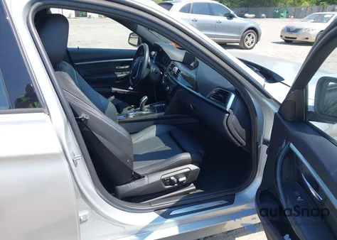 2016 BMW 328I xDrive z USA, uszkodzony, nr VIN WBA8E3G57GNU03541